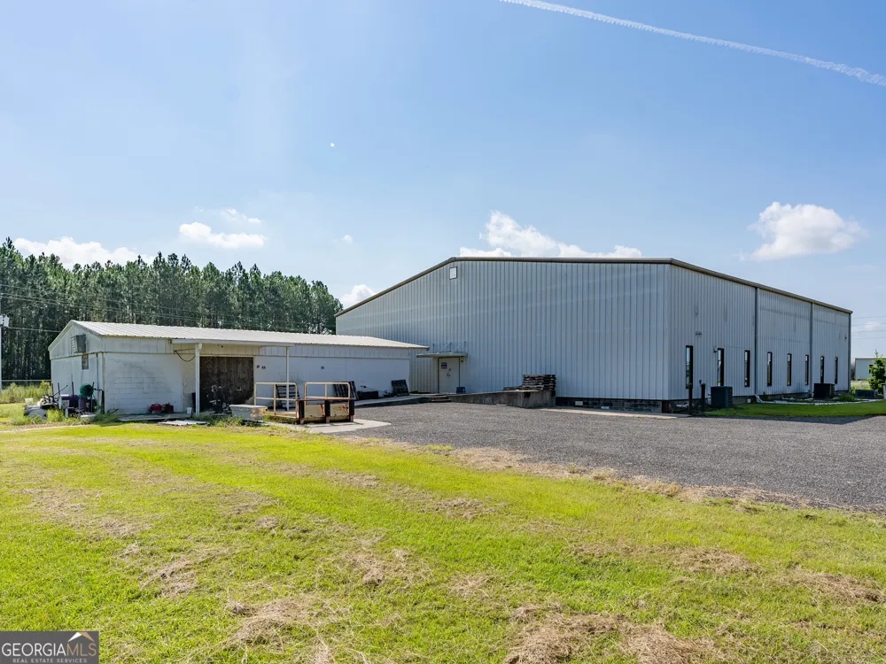 1813 W 12th ST Alma, GA 31510