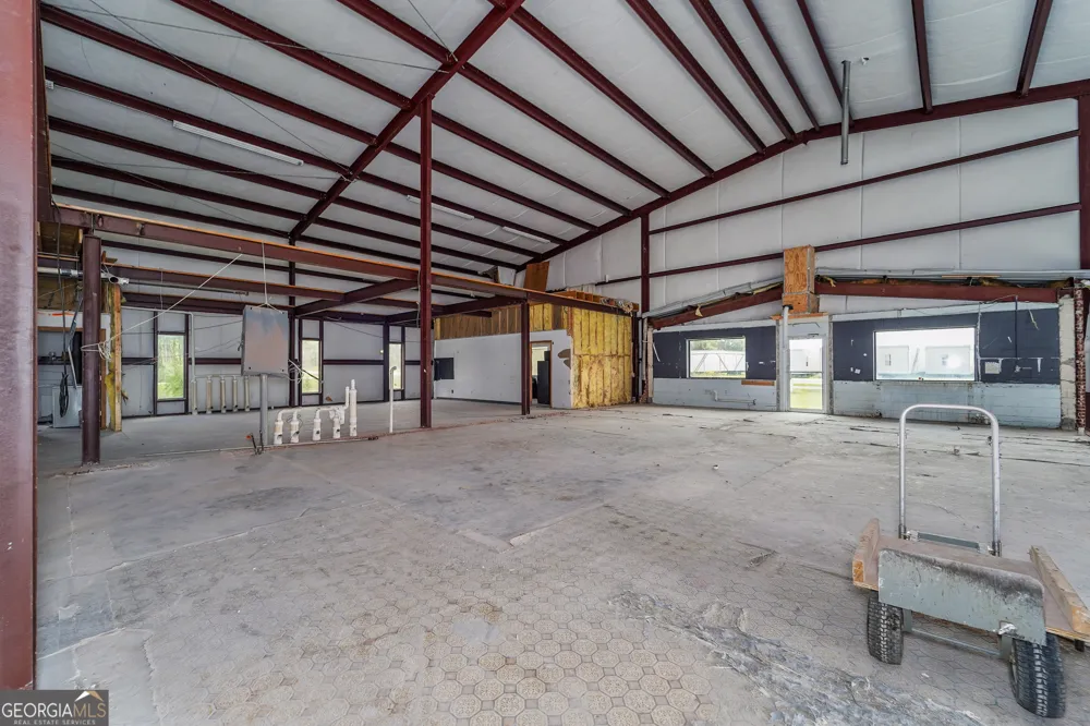 1813 W 12th ST Alma, GA 31510