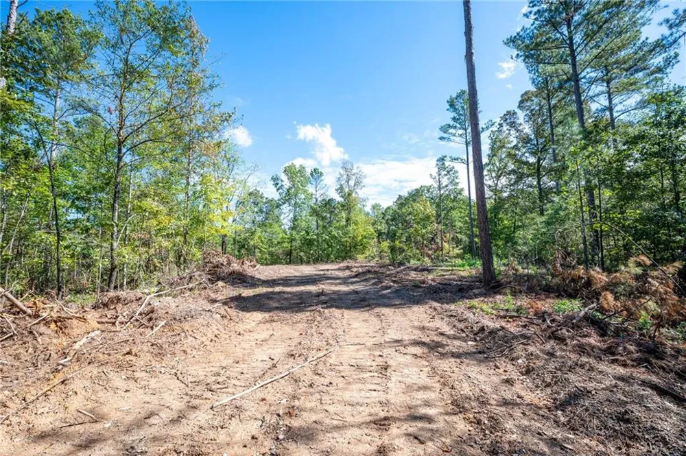 3809 HWY 140 NE Rydal, GA 30171