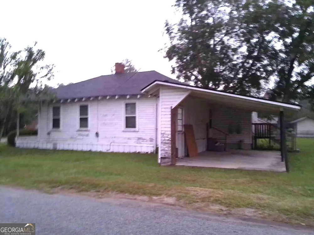 143 East Church ST Ludowici, GA 31316