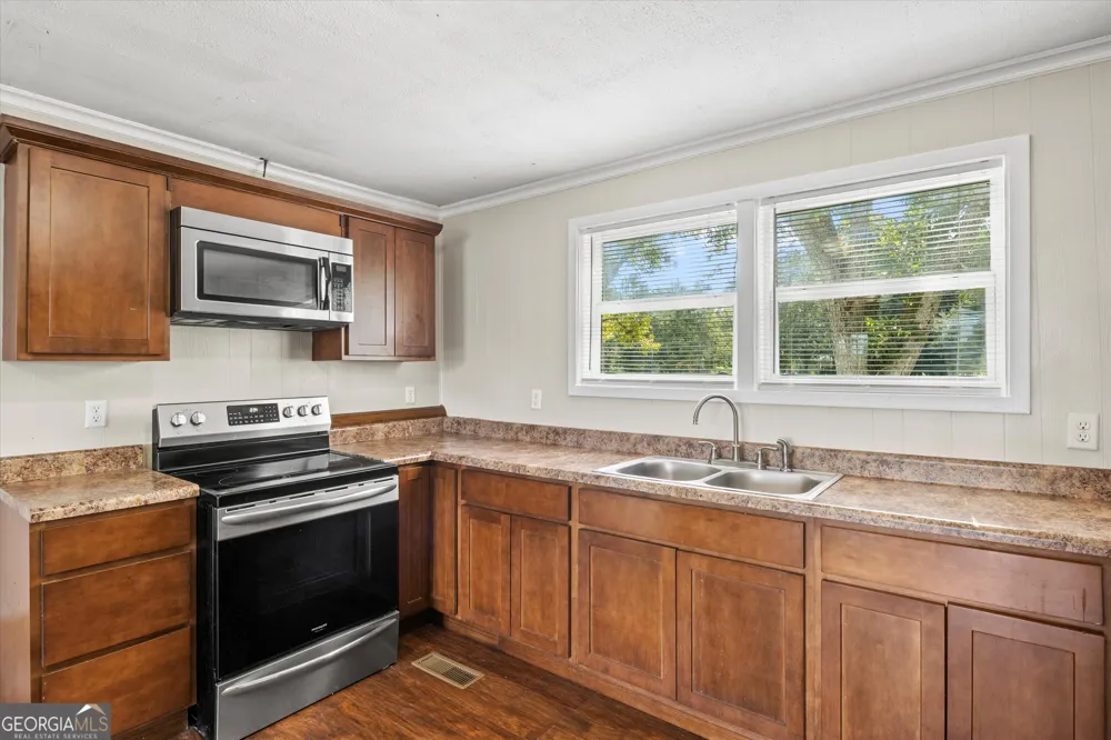 375 Baggs AVE SE Pelham, GA 31779