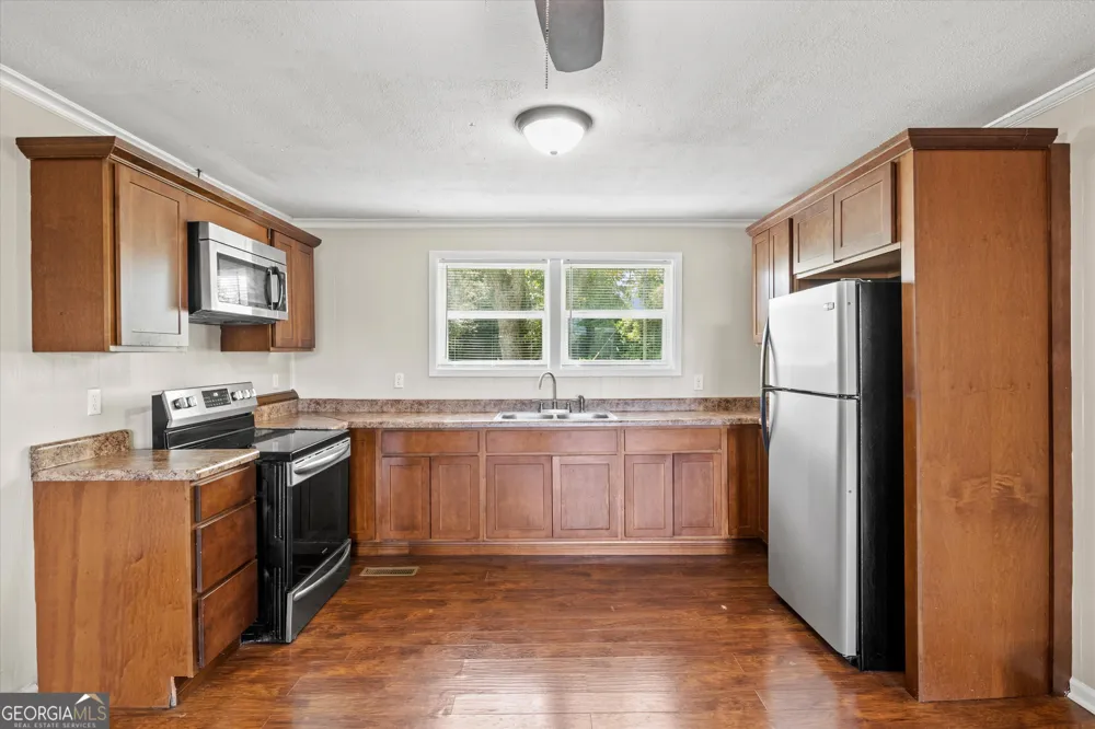 375 Baggs AVE SE Pelham, GA 31779
