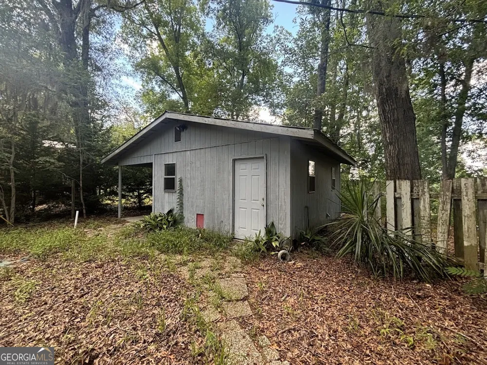 282 Tuckasee King RD Clyo, GA 31303