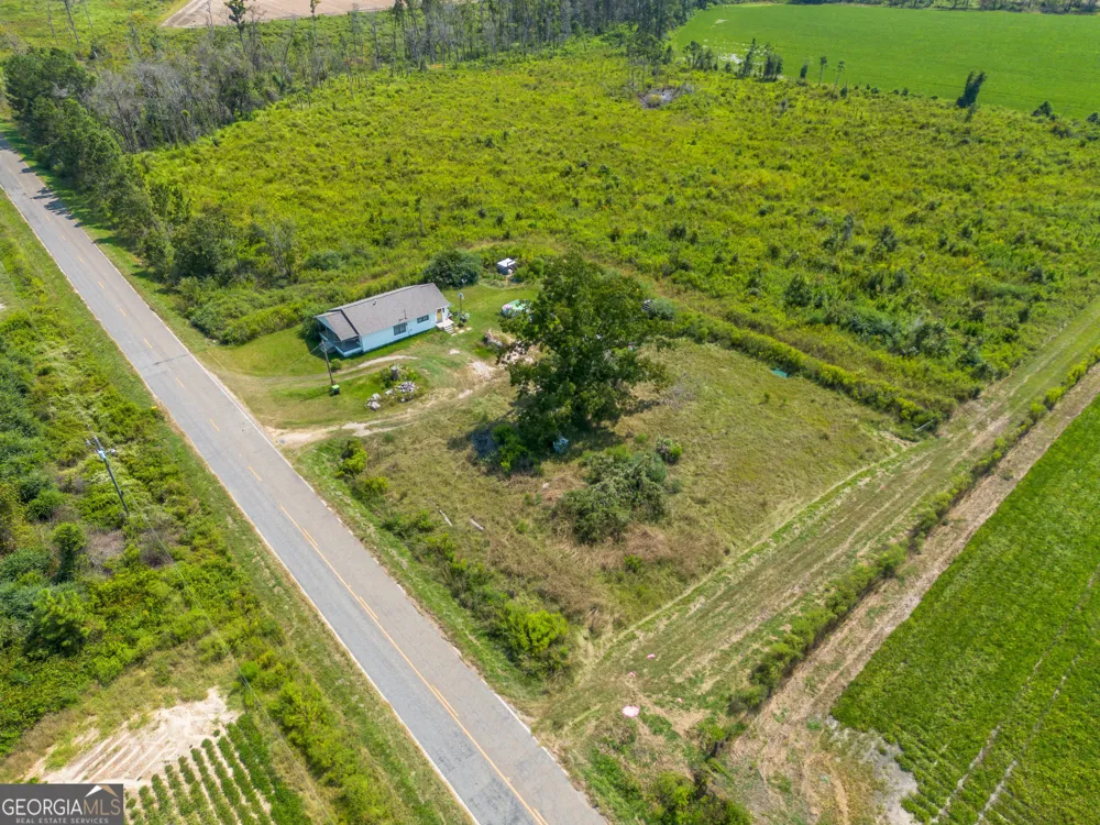 1671 Warren Carter RD Douglas, GA 31533