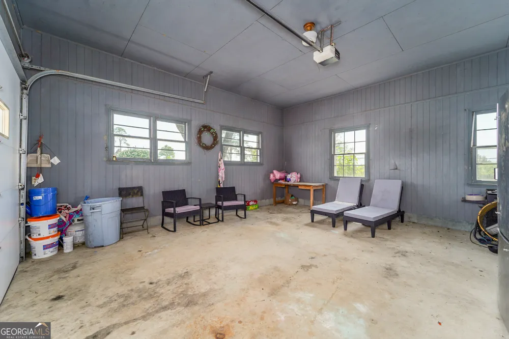 1671 Warren Carter RD Douglas, GA 31533