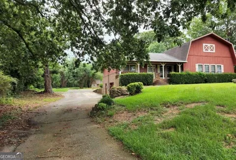 3061 Sandy Plains RD