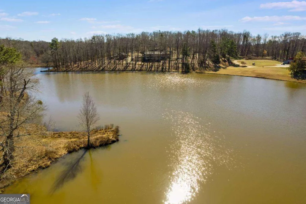 180 Sunrise LN Carrollton, GA 30116
