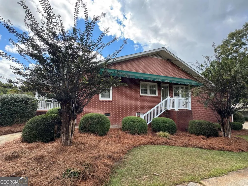240 Whittle CIR Ashburn, GA 31714