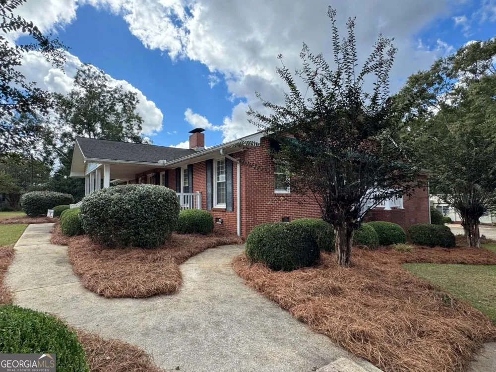 240 Whittle CIR Ashburn, GA 31714