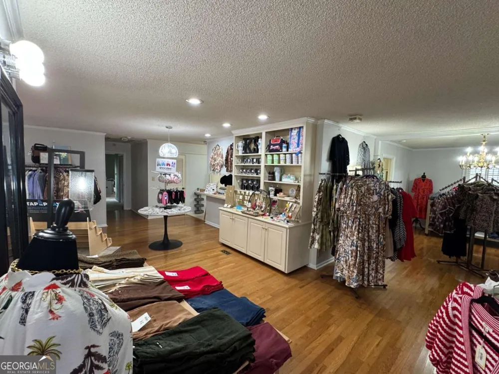 240 Whittle CIR Ashburn, GA 31714