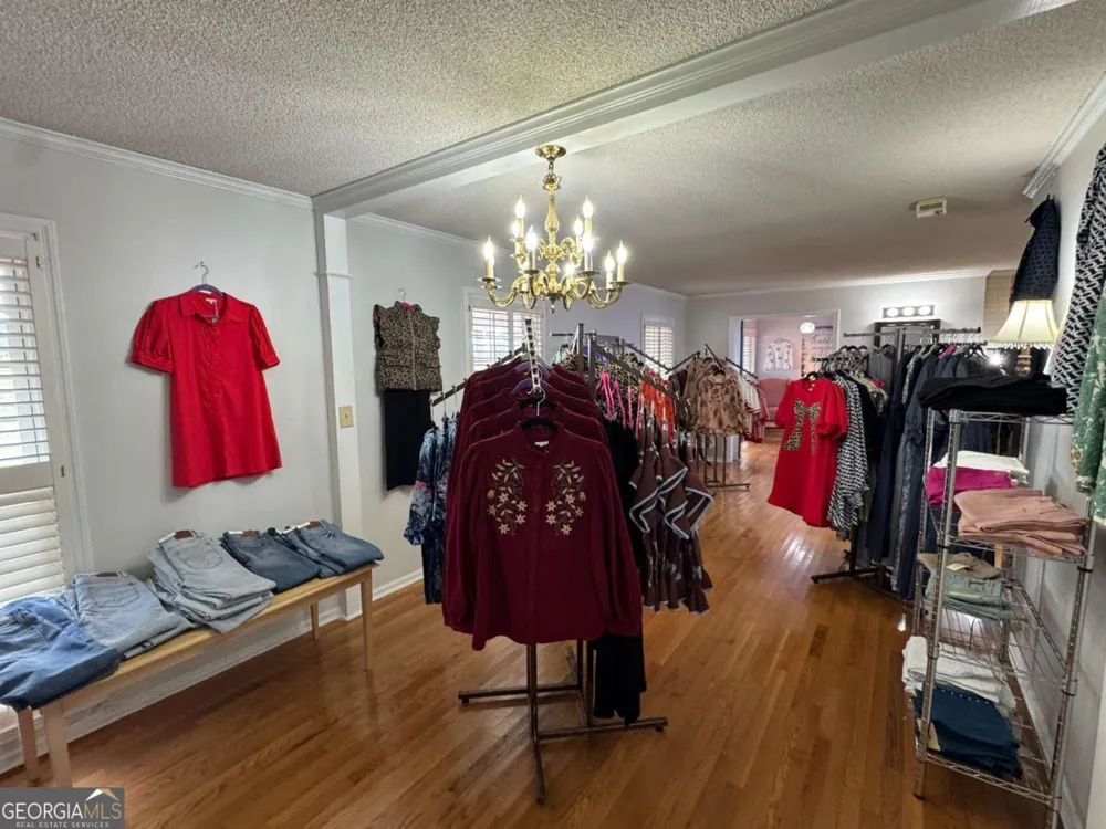 240 Whittle CIR Ashburn, GA 31714