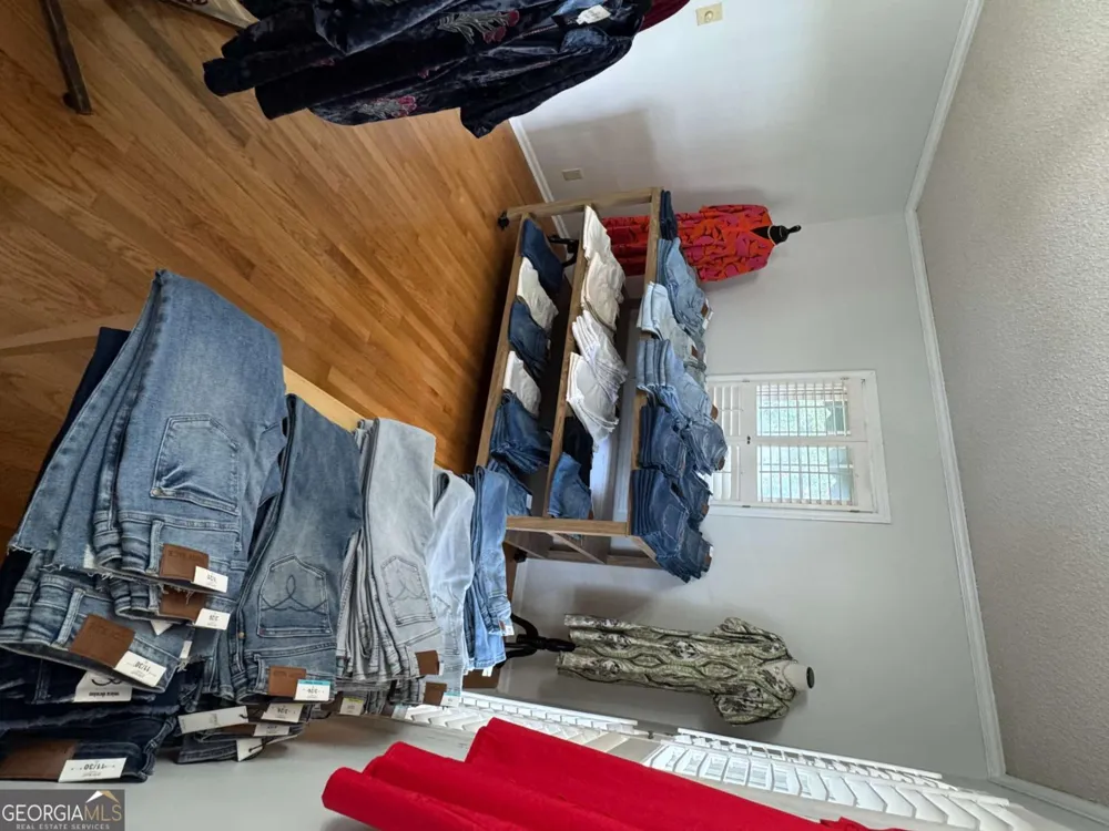 240 Whittle CIR Ashburn, GA 31714
