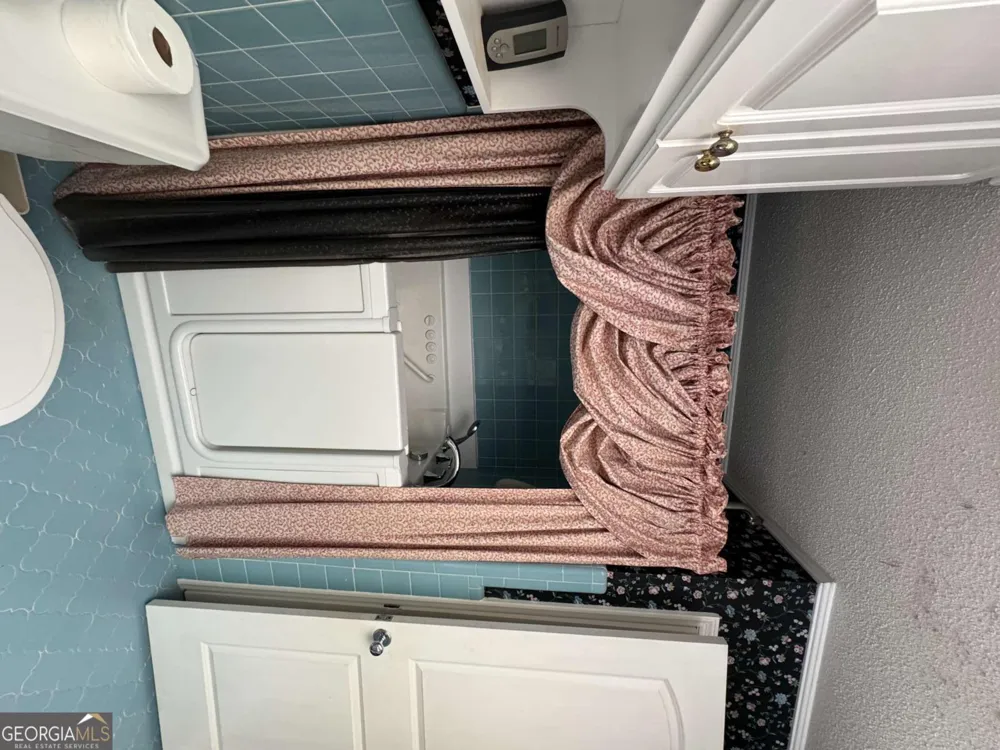 240 Whittle CIR Ashburn, GA 31714