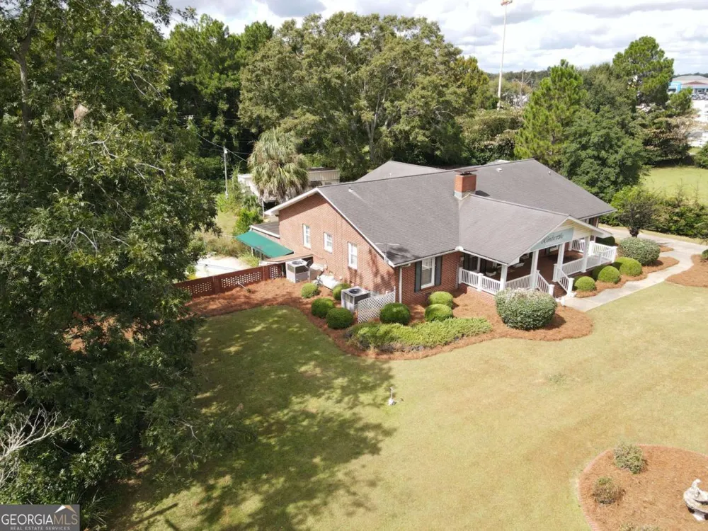 240 Whittle CIR Ashburn, GA 31714