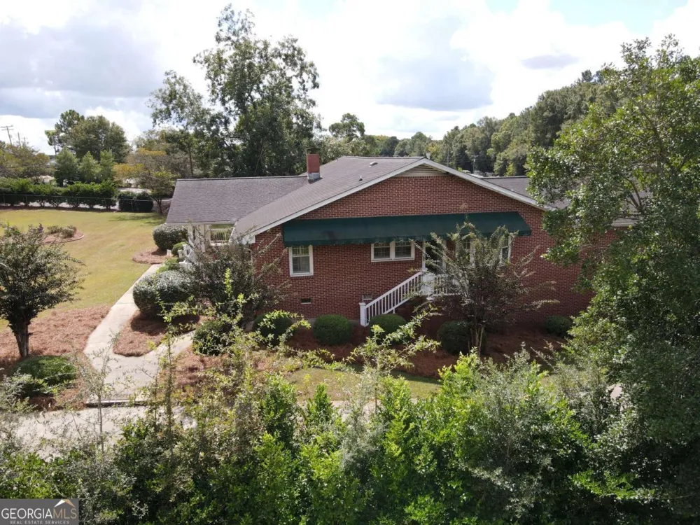 240 Whittle CIR Ashburn, GA 31714