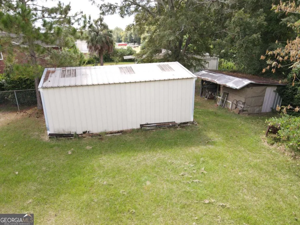 240 Whittle CIR Ashburn, GA 31714