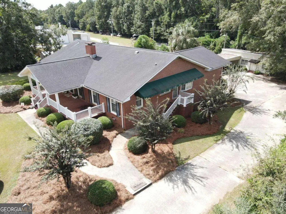 240 Whittle CIR Ashburn, GA 31714