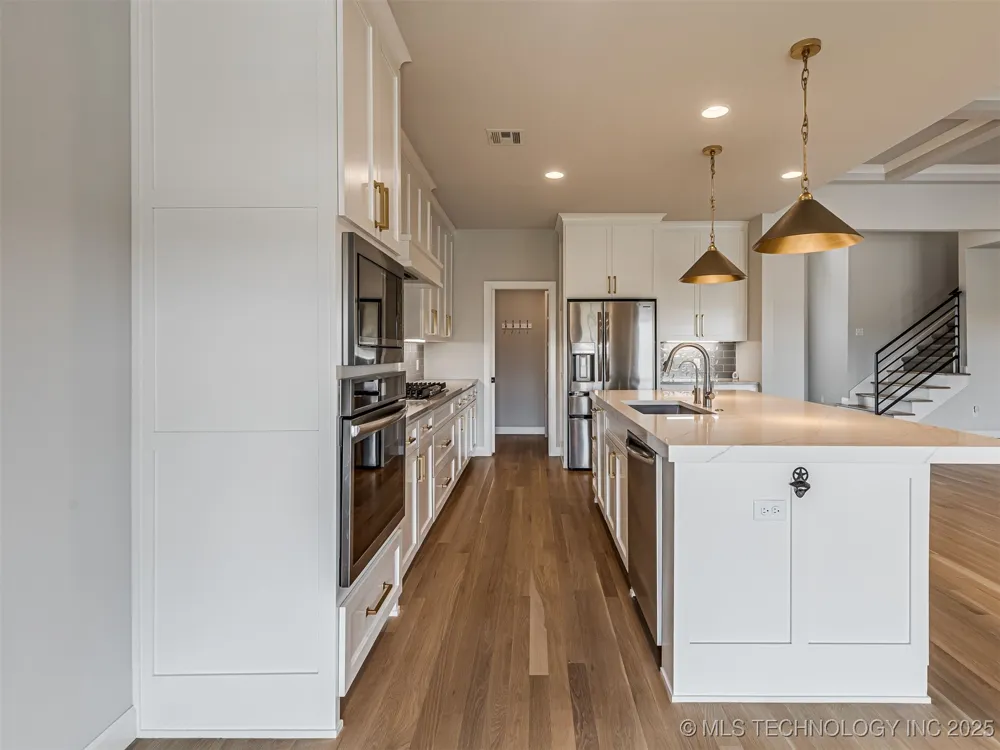 13634 S 20th Place E Bixby, OK 74008