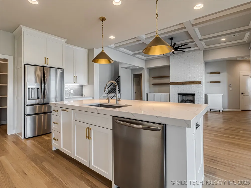 13634 S 20th Place E Bixby, OK 74008