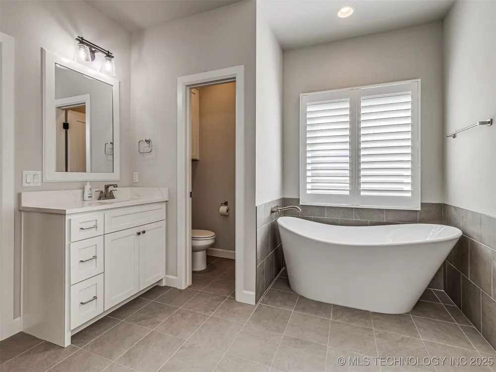 13634 S 20th Place E Bixby, OK 74008