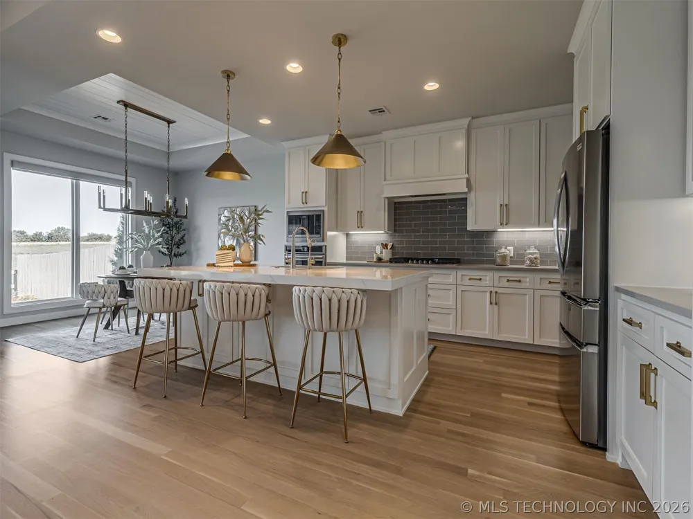 13634 S 20th Place E Bixby, OK 74008