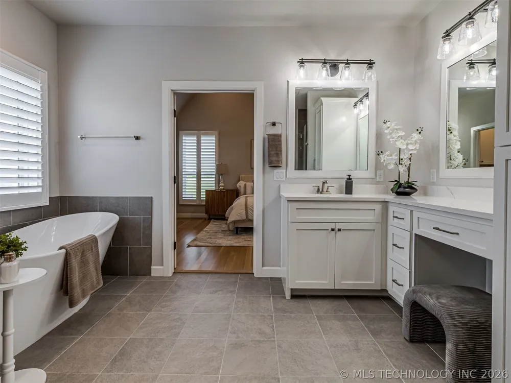 13634 S 20th Place E Bixby, OK 74008