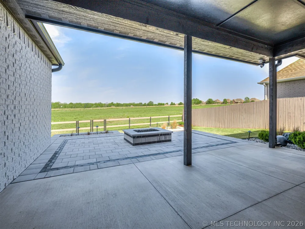 13634 S 20th Place E Bixby, OK 74008