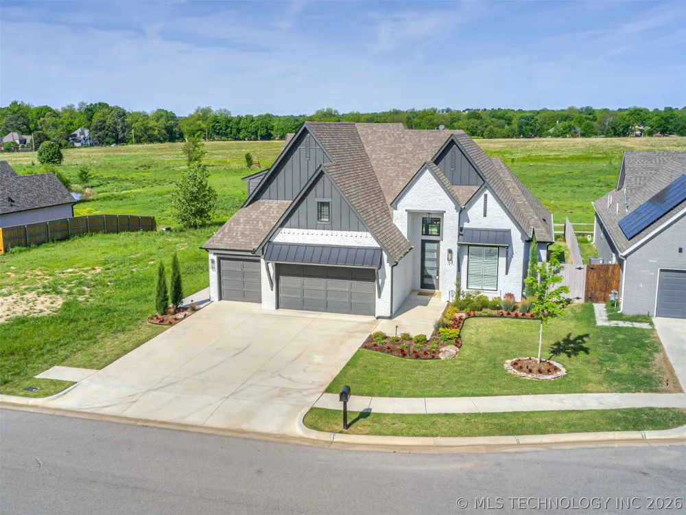 13634 S 20th Place E Bixby, OK 74008