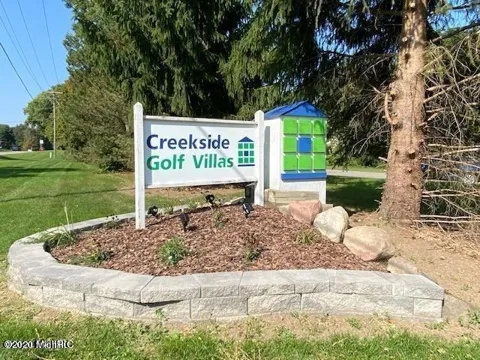 5 Creekside Drive