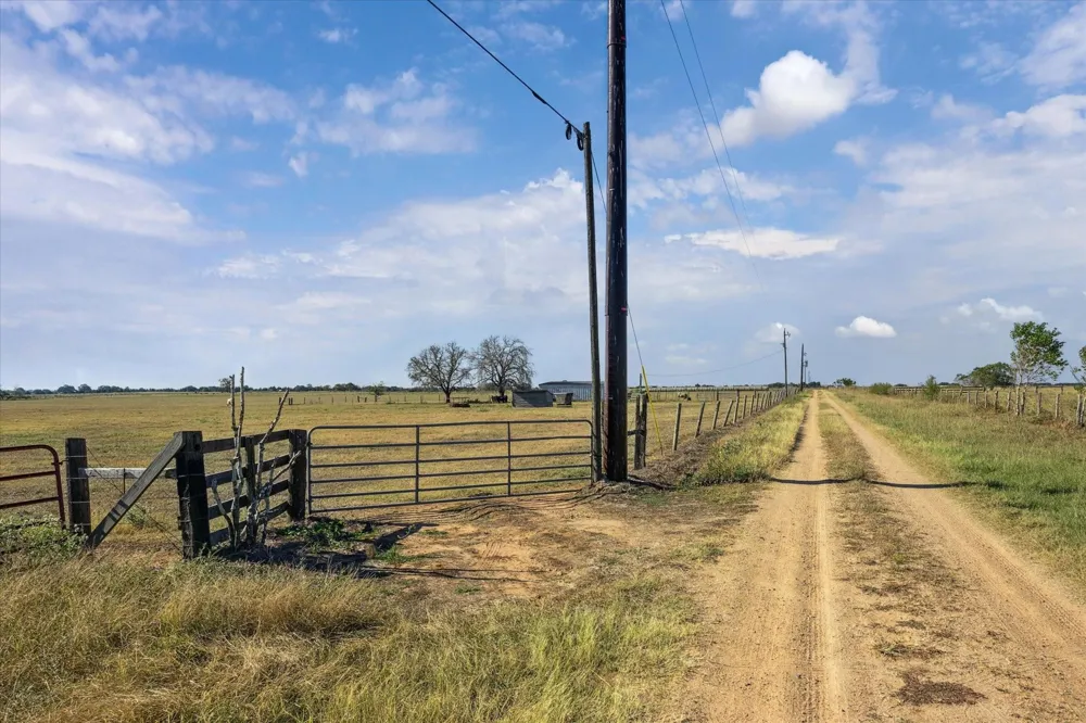 Ashorn Lane Sealy, TX 77474