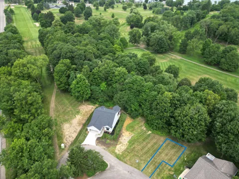 11 Creekside Drive