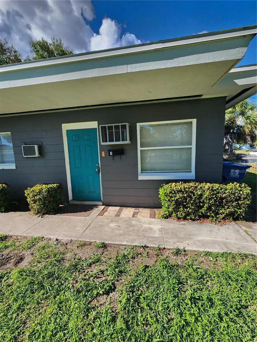 2219 HIGHLAND STREET #1 St Petersburg, FL 33705