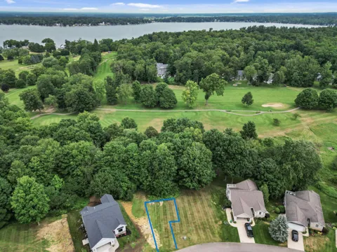 12 Creekside Drive