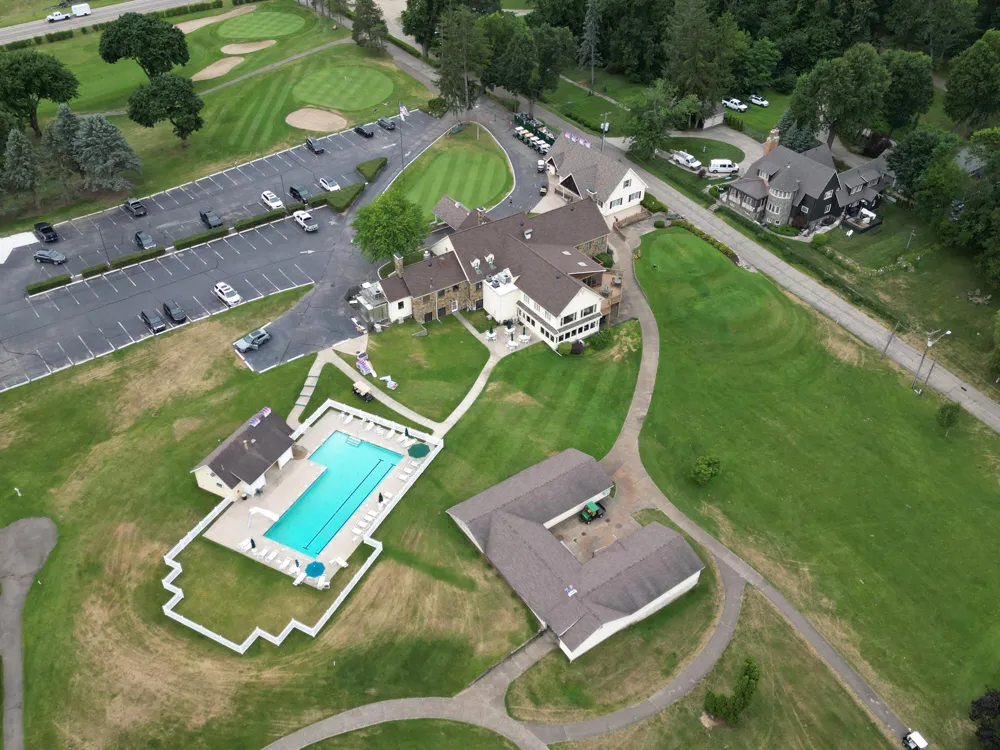 12 Creekside Drive Sturgis, MI 49091