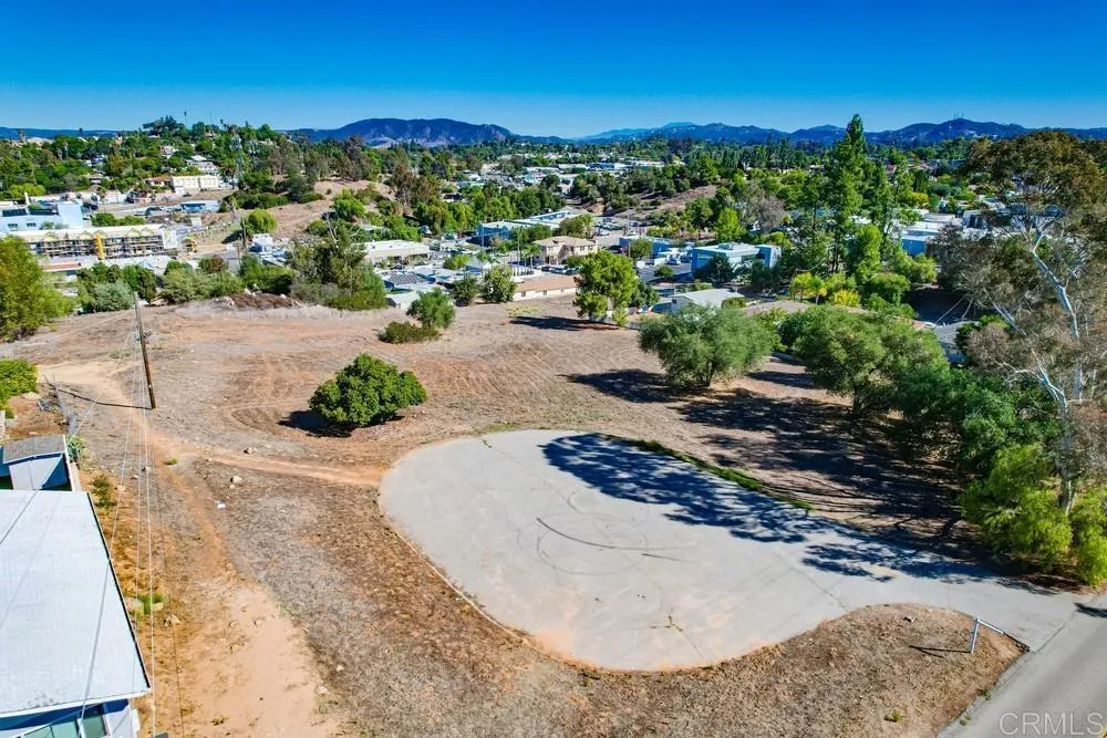 502 E Elder Street Fallbrook, CA 92028