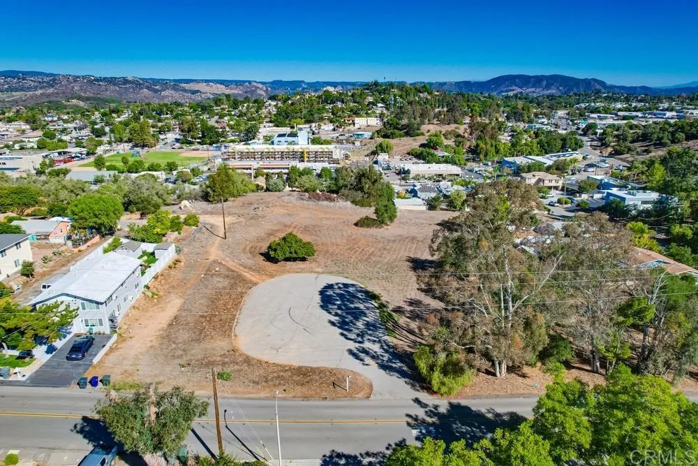 502 E Elder Street Fallbrook, CA 92028