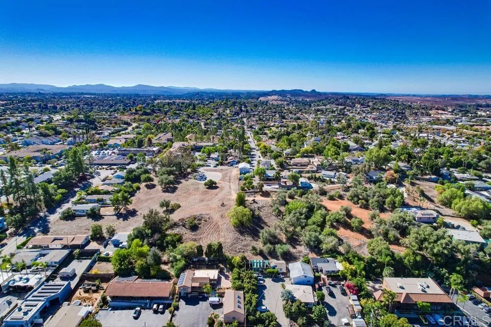 502 E Elder Street Fallbrook, CA 92028