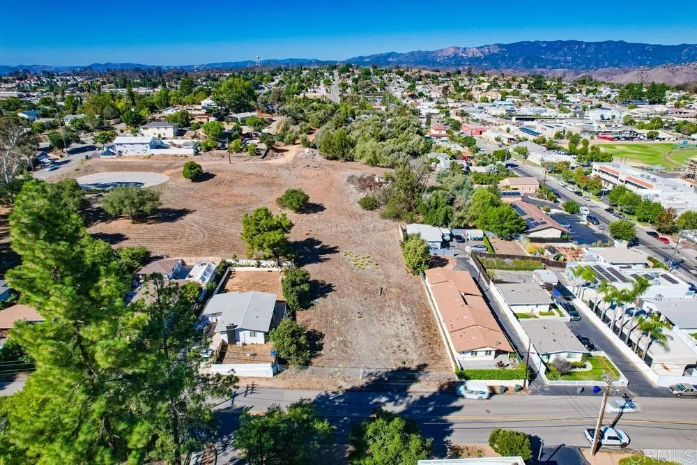 502 E Elder Street Fallbrook, CA 92028