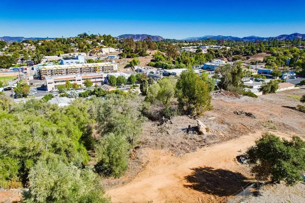 502 E Elder Street Fallbrook, CA 92028