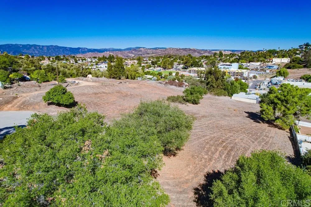 502 E Elder Street Fallbrook, CA 92028