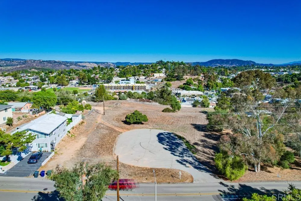 502 E Elder Street Fallbrook, CA 92028