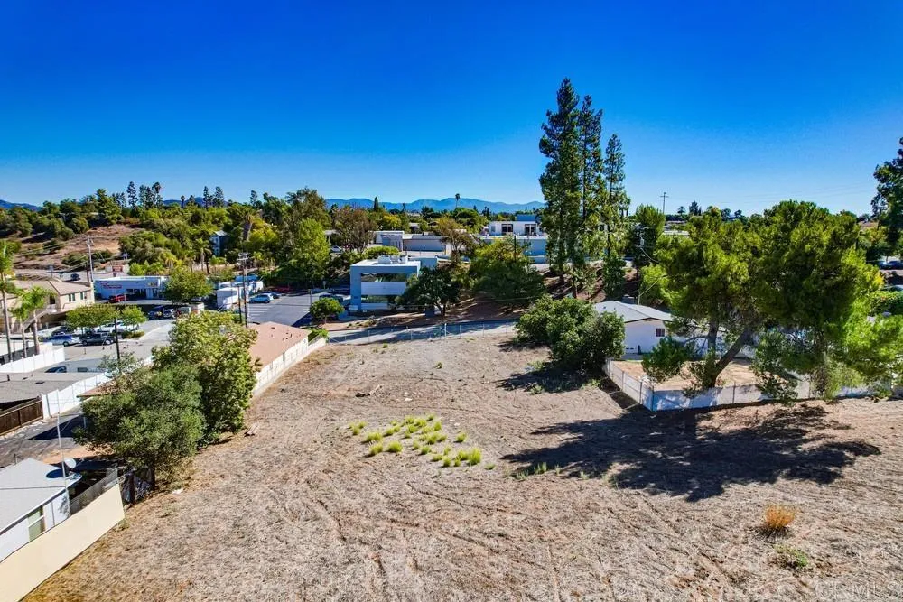 502 E Elder Street Fallbrook, CA 92028