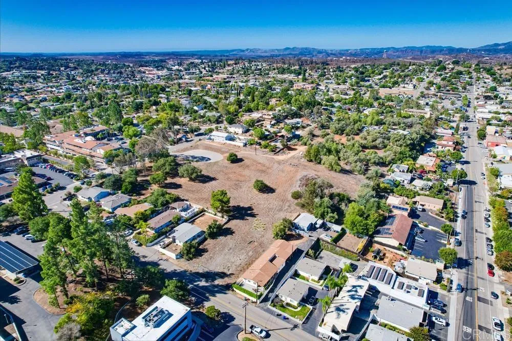 502 E Elder Street Fallbrook, CA 92028