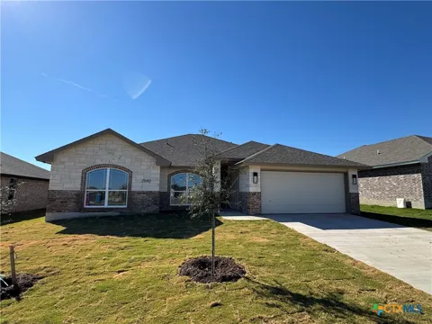 2540 Cowgirl Trail