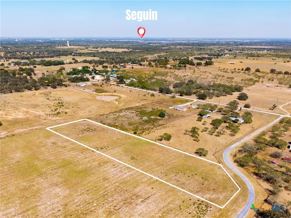 13 Seay World Lane Seguin, TX 78155
