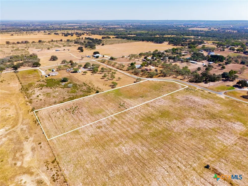 13 Seay World Lane Seguin, TX 78155