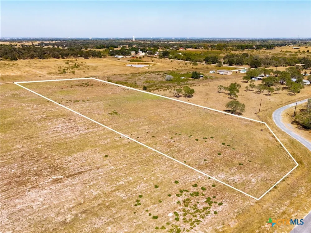 13 Seay World Lane Seguin, TX 78155