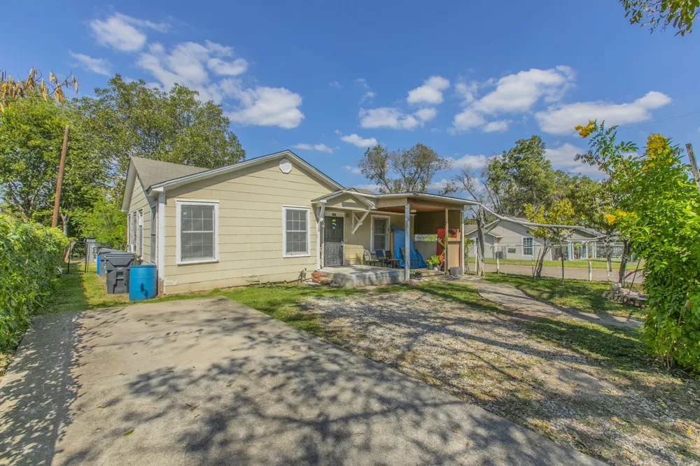 2101 Pine Avenue Waco, TX 76708