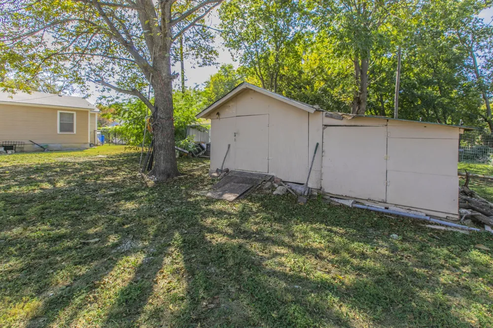 2101 Pine Avenue Waco, TX 76708