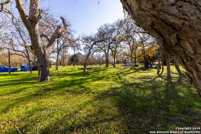 340 Deer Slayer Seguin, TX 78155